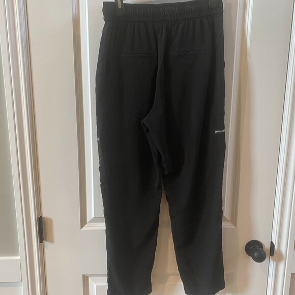 Express Black Pull On Lightweight Cargo Pants Size Medium - Picture 10 of 11